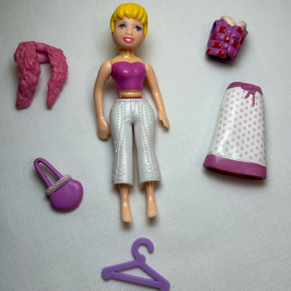 Polly Pocket Doll and Accessories - Picture 5 of 5